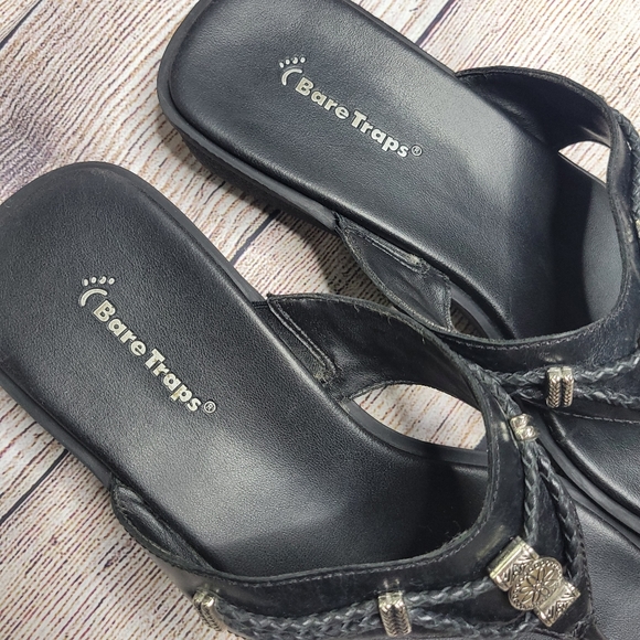 [Bare Traps] Braided Leather Sandals with Charm- (Size 11) - Picture 4 of 12